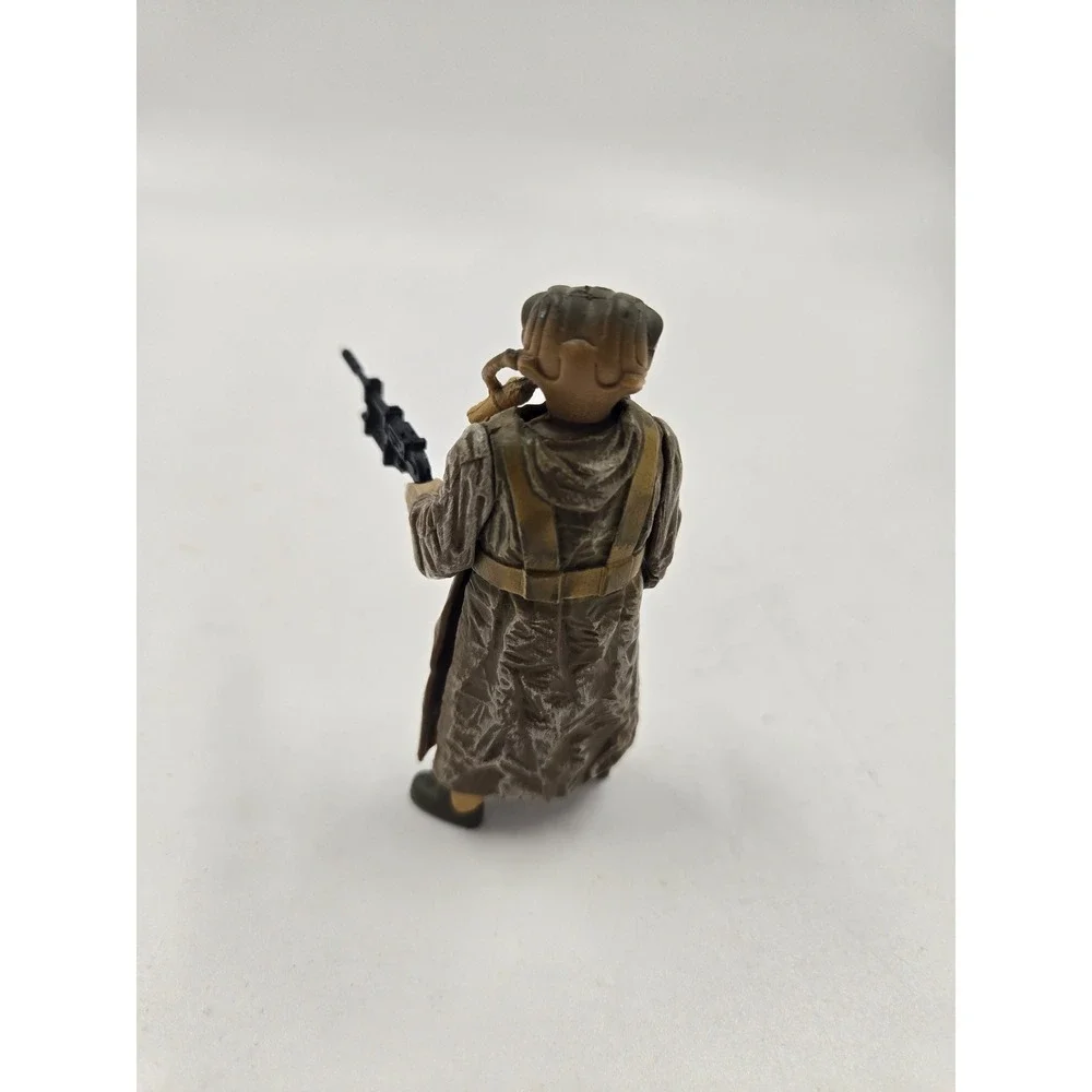 Star Wars POTF Zuckuss Action Figure 1997 Kenner Bounty Hunter with Weapon - Picture 2 of 3